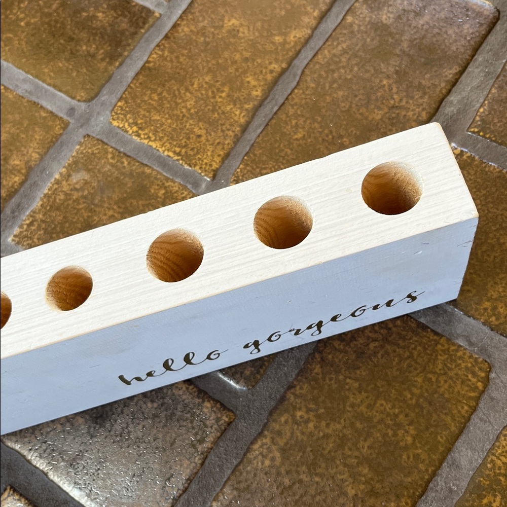 Mercantile Design Hello Gorgeous White & Gold Farmhouse Makeup Brush Holder - Picture 9 of 16